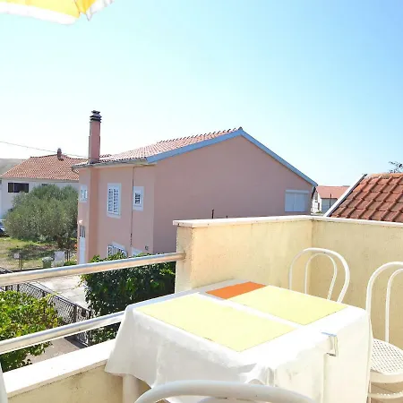 Apartment Ana-2 *